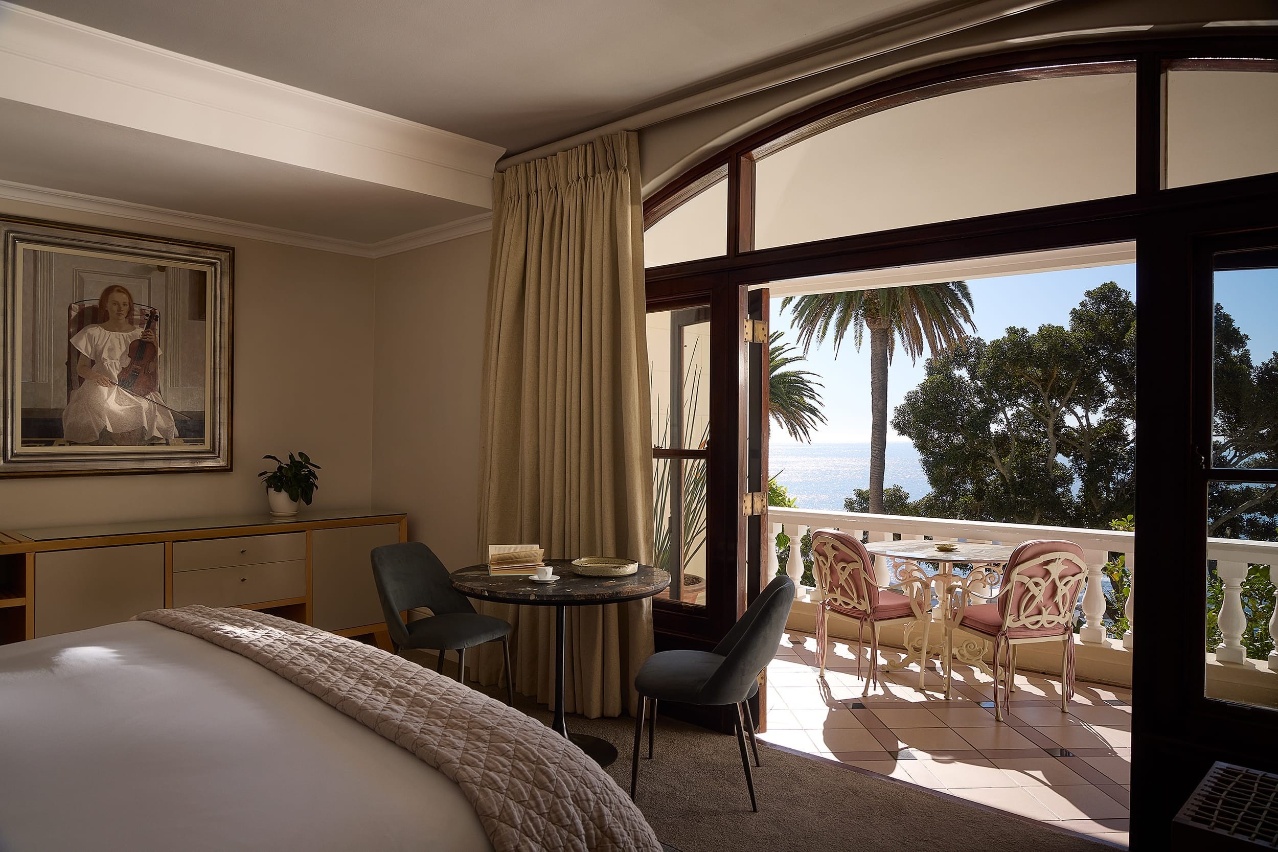 Seating area within the Deluxe House Room