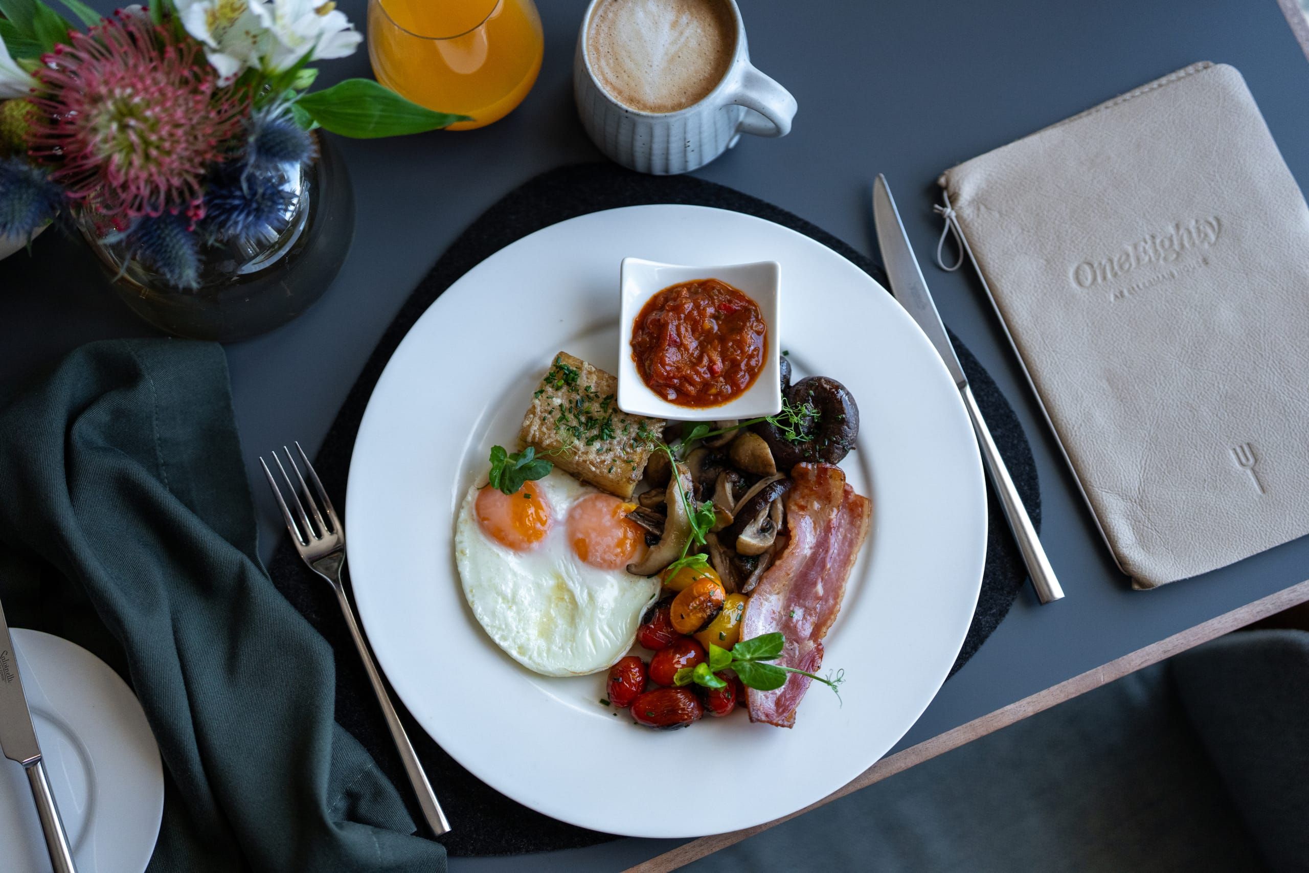 A relaxed breakfast at OneEighty above the Atlantic