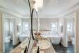 Deluxe House Room bathroom